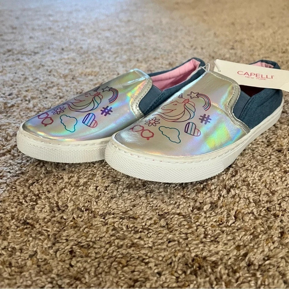 NWT Capelli New York Girls Slip On Fashion Sneaker, Size 3 - Picture 5 of 6
